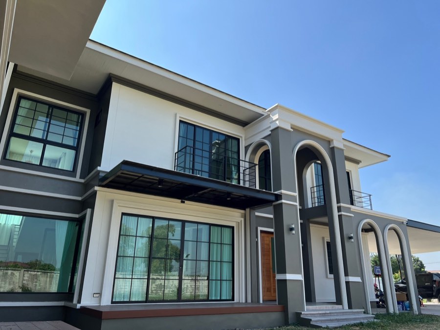 ผลงานสร้างบ้าน บ้านคลองห้า สไตล์ Modern Classic คลองห้า ปทุมธานี